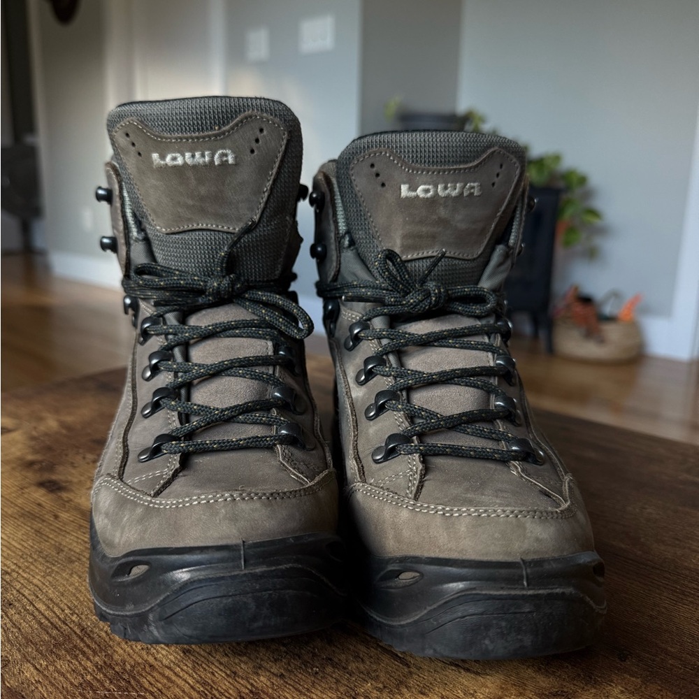 LOWA Renegade GTX Mid Ws, size 8